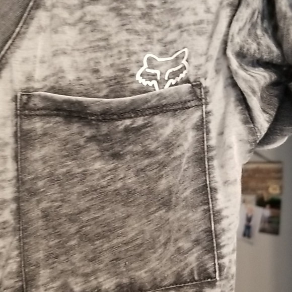 Fox shirt - Picture 2 of 4